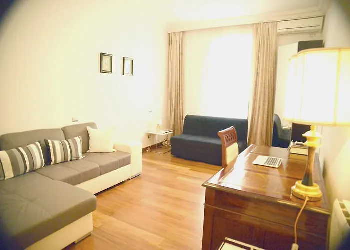 Humaholiday Guest house *
